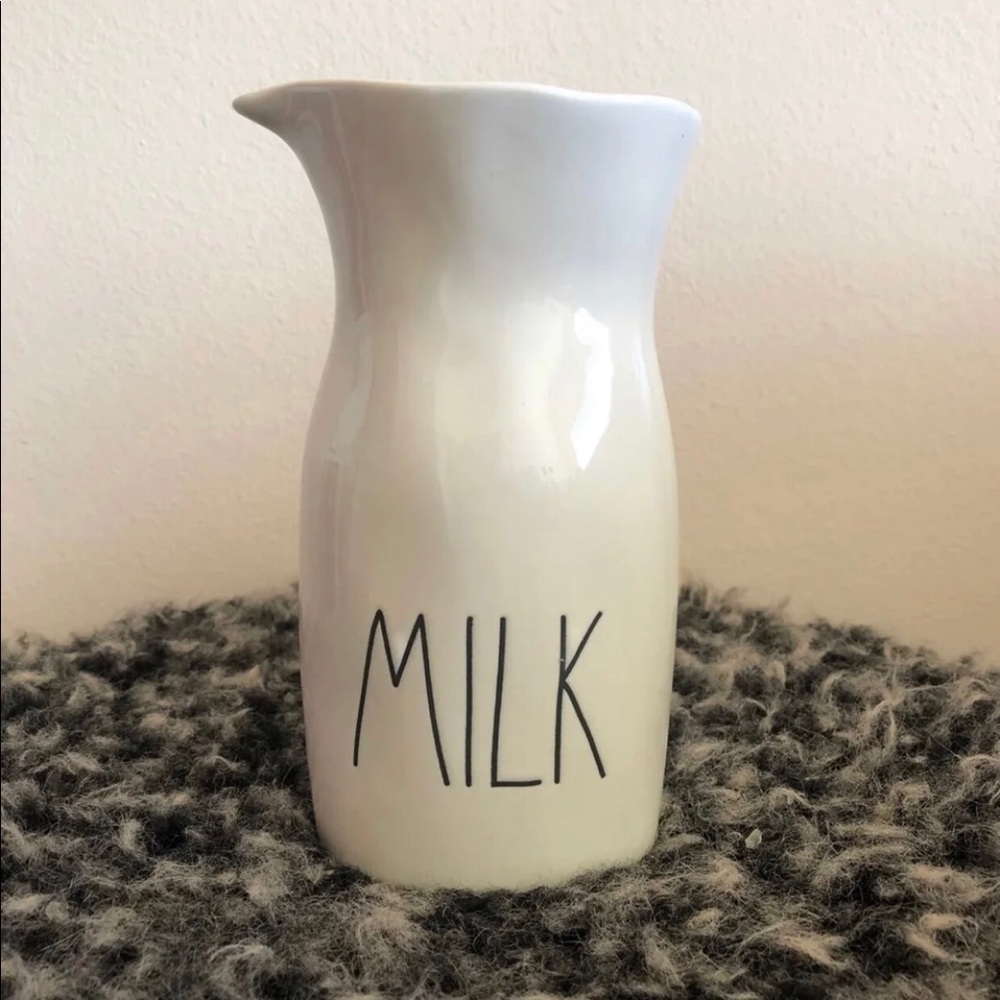 Rae Dunn milk carafe